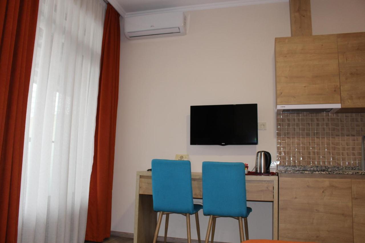 Boutique Hotel 32 Batumi Luaran gambar