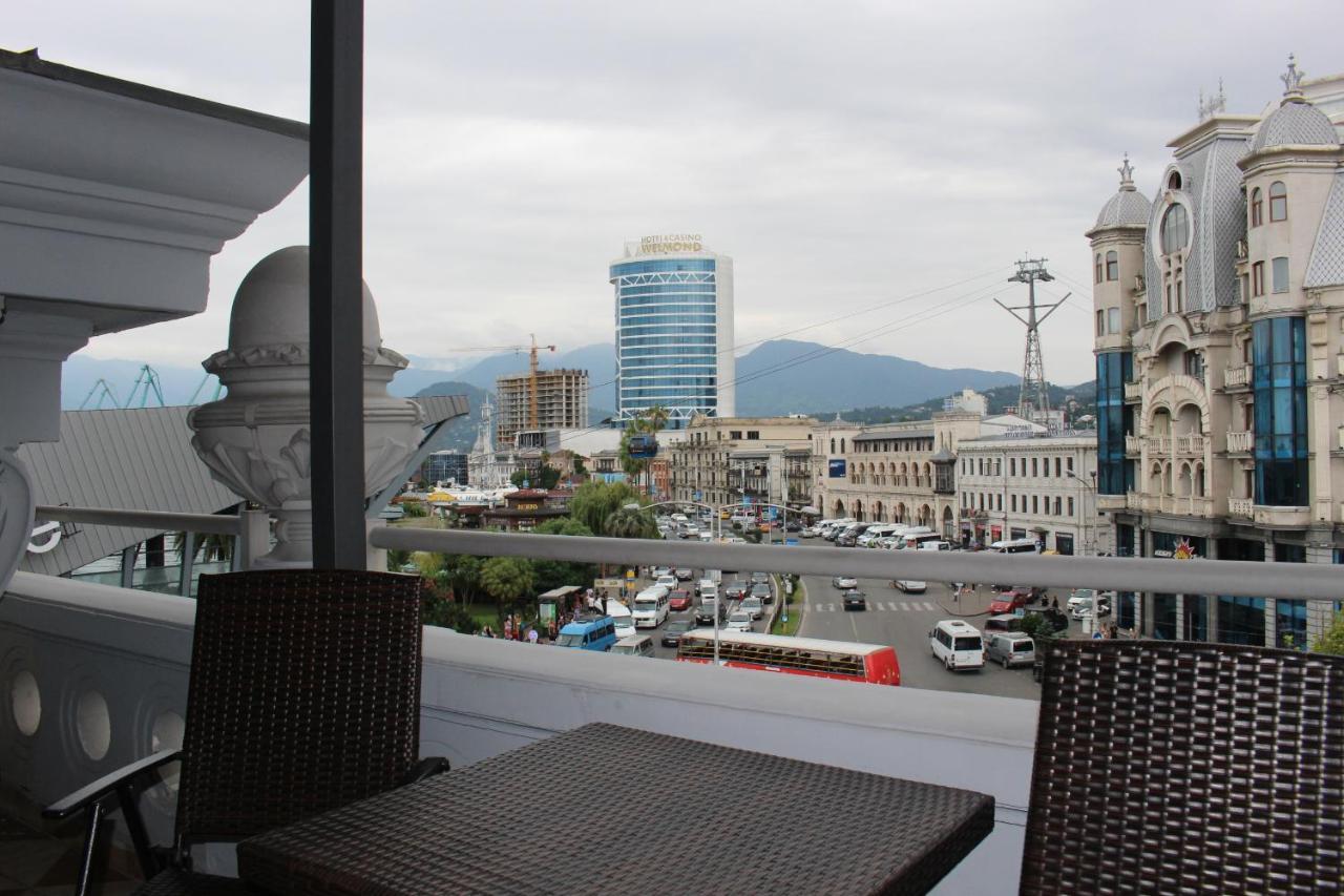 Boutique Hotel 32 Batumi Luaran gambar