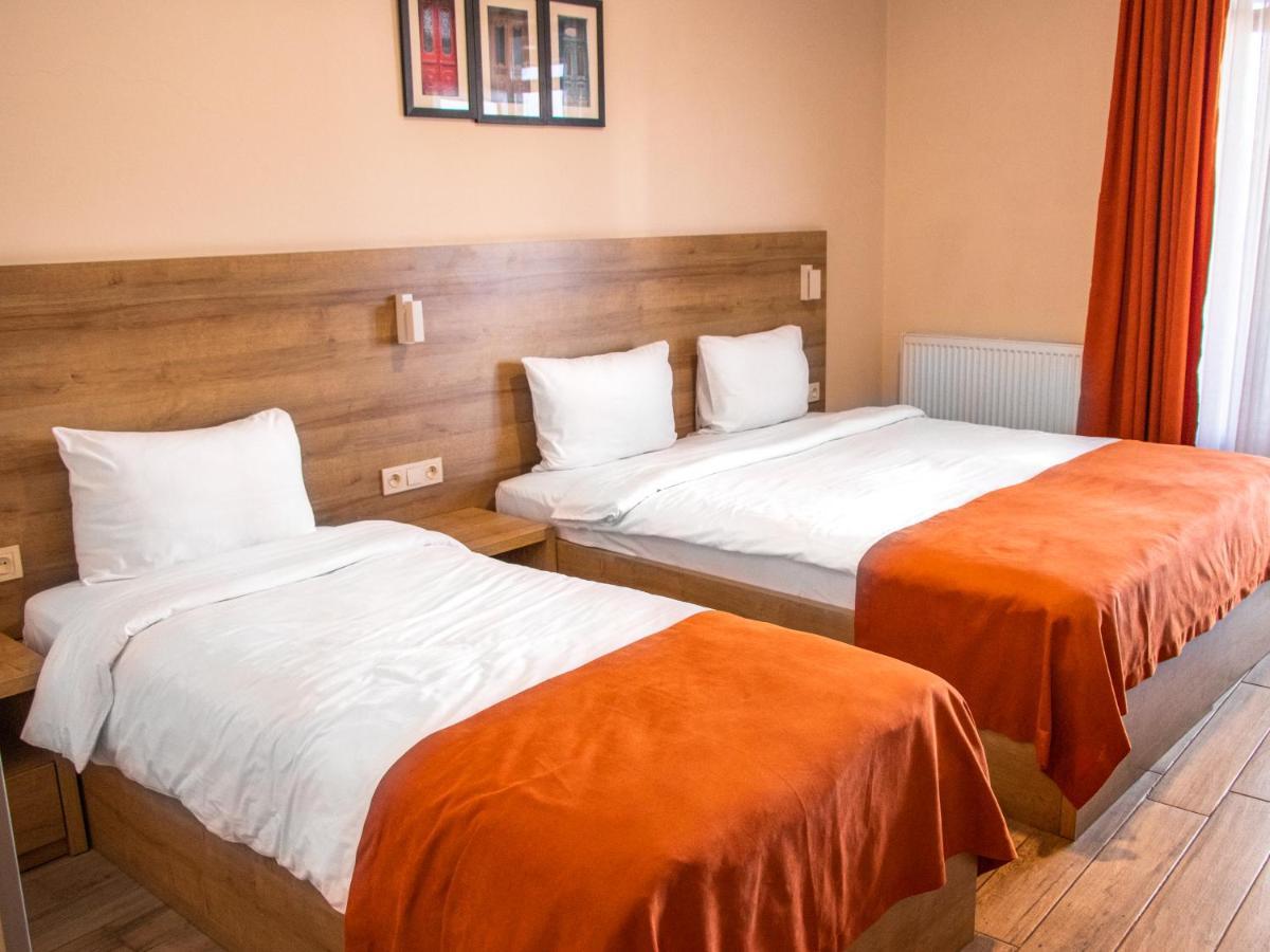 Boutique Hotel 32 Batumi Luaran gambar