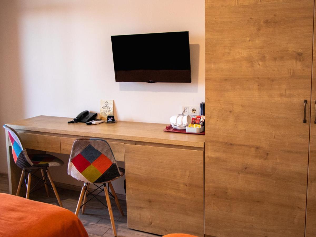 Boutique Hotel 32 Batumi Luaran gambar