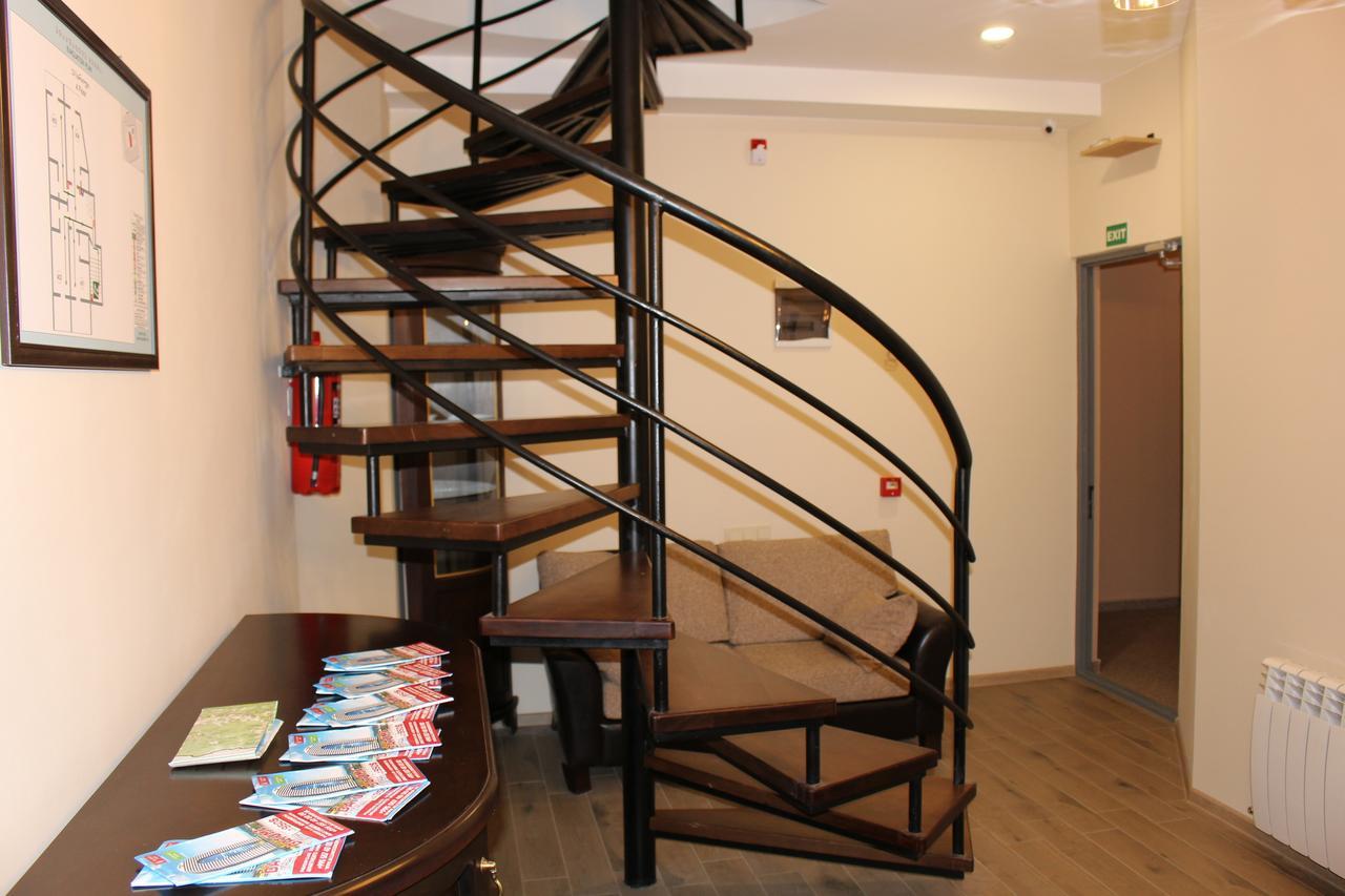 Boutique Hotel 32 Batumi Luaran gambar