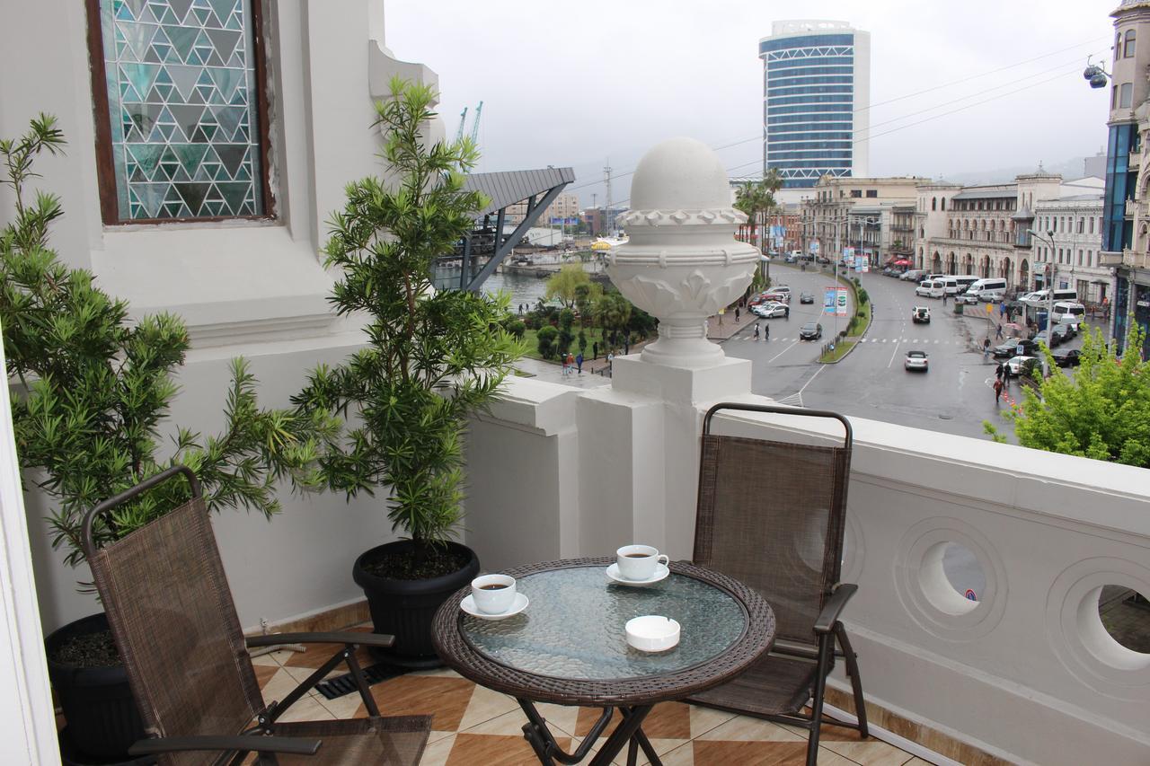 Boutique Hotel 32 Batumi Luaran gambar