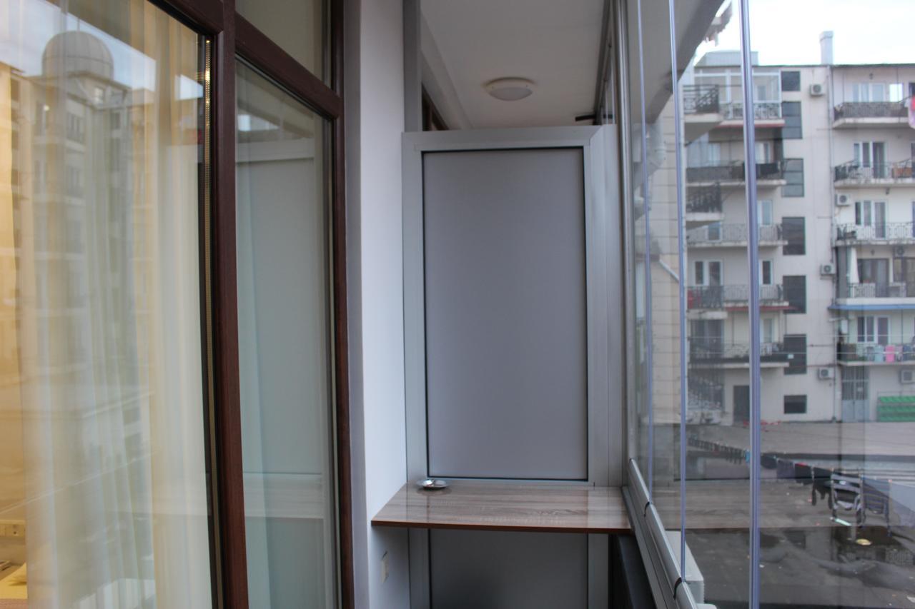 Boutique Hotel 32 Batumi Luaran gambar