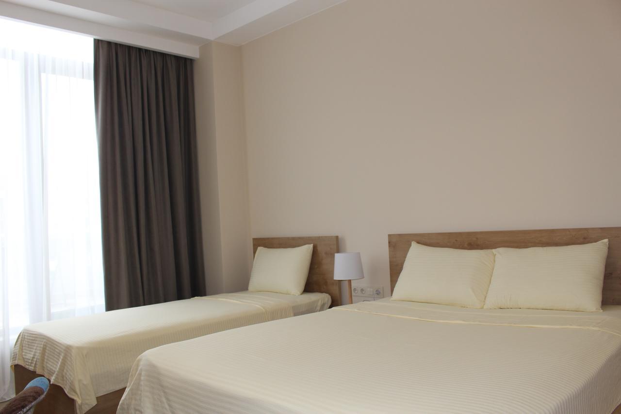 Boutique Hotel 32 Batumi Luaran gambar