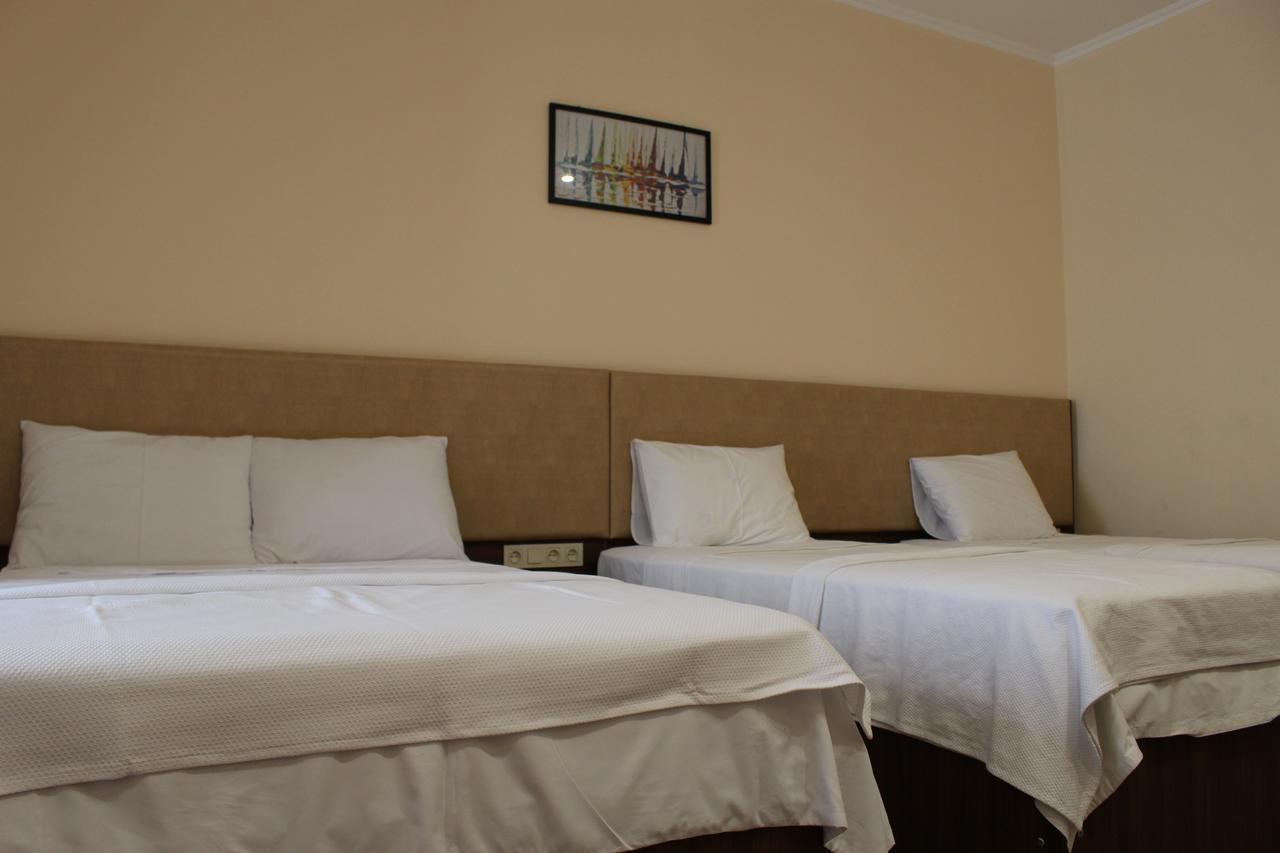 Boutique Hotel 32 Batumi Luaran gambar